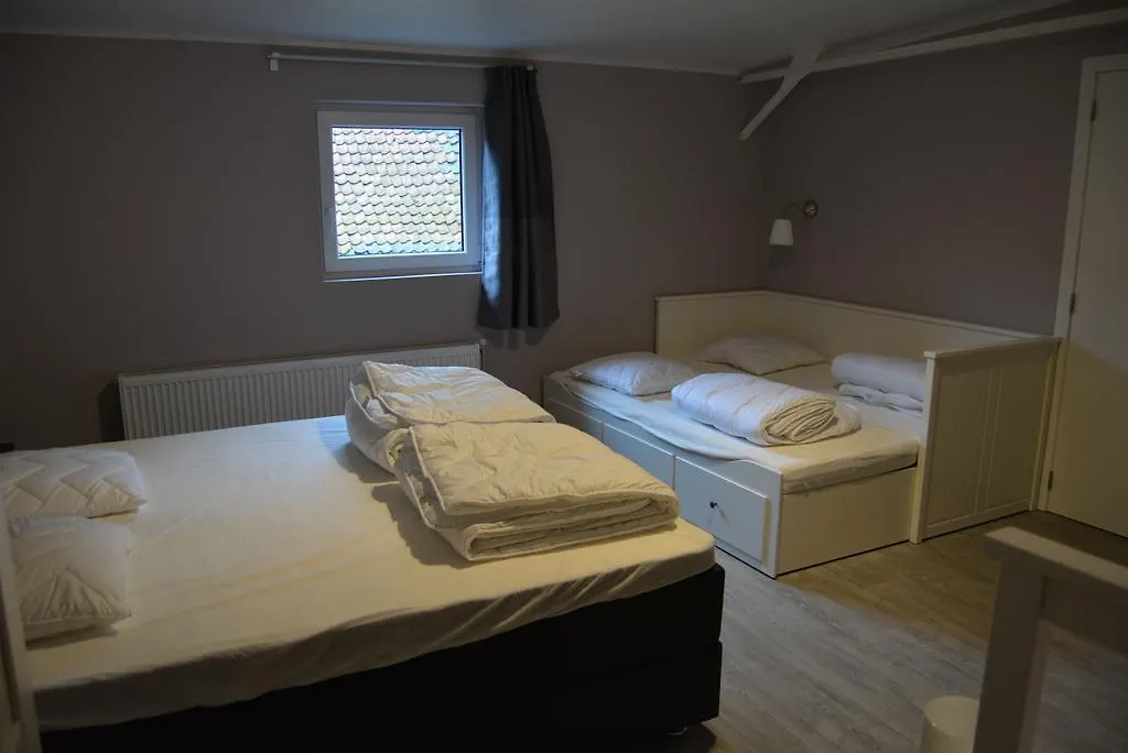 Vakantiewoning Monnikenhoeve Hotel Antwerp 0*,